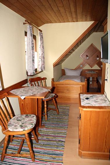 Hotel Bayerischer Hof Rehlings Weißensberg Habitación foto